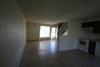 Main picture of 5225 Balsam St