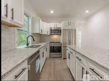 Main picture of 334 Betsy Ave SW