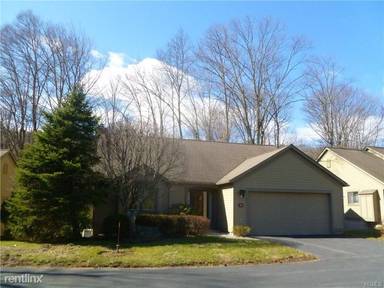 Main picture of 409 Heritage Hls