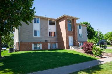 Main picture of 815 Cross Park Ave
