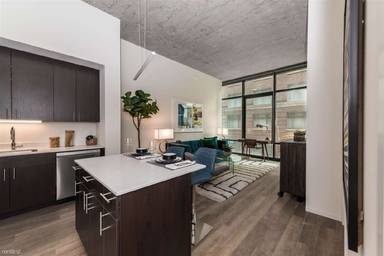 Main picture of 3445 N Lincoln Ave