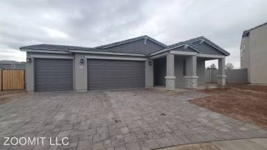 Main picture of 1993 E Wetleaf Pl