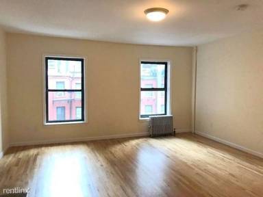 Main picture of 60 W 56th St