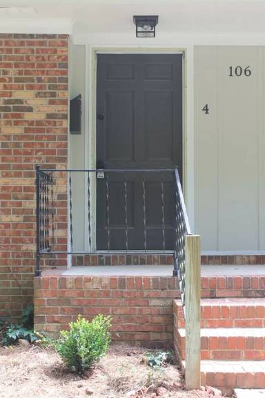Main picture of 106 Strode Cir