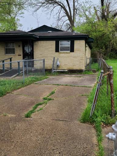 Main picture of 1137 Saint Charles Ave