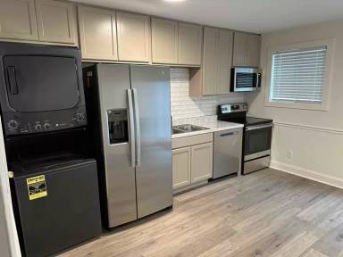 Main picture of 2505 Redwood Ct