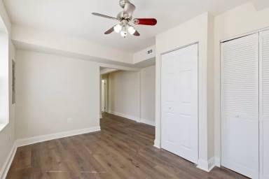 Main picture of 910 N Arlington Ave