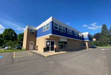 Main picture of 5215 Main St E