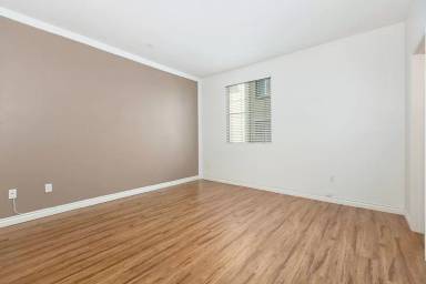 Main picture of 4861 Haight Trl