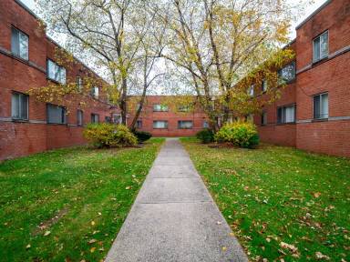 Main picture of 1375 Cleveland Heights Blvd