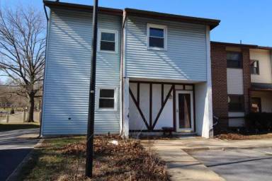Main picture of 369 Greenland Dr
