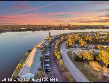 Main picture of 122 Pompano Dr SE