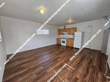 Main picture of 1510 1/2 Coal Ave SE