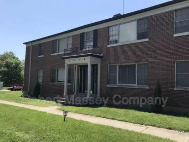 Main picture of 2079 Douglass Blvd