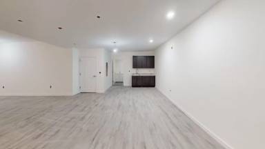 Main picture of 252 Washington St