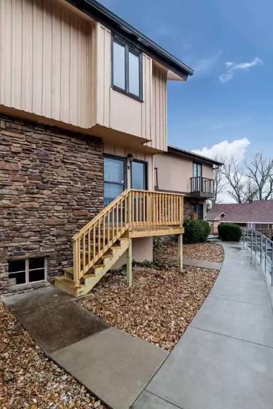 Main picture of 14 Britten Cir
