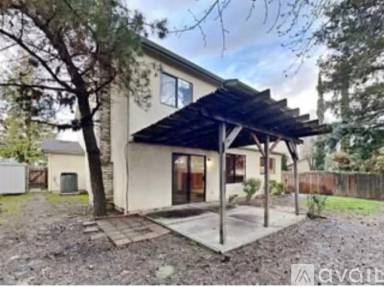 Main picture of 2080 Moontree Dr