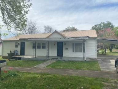 Main picture of 311 2nd St