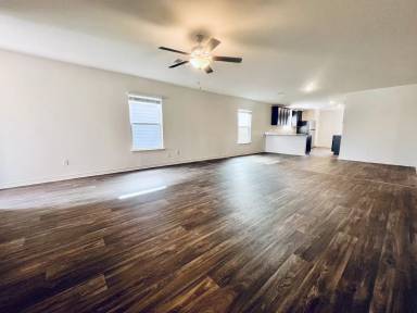Main picture of 504 Locksley Cv