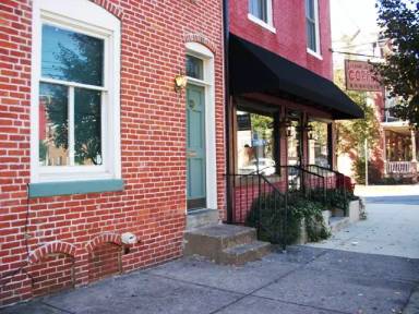 Main picture of 1836 Green St