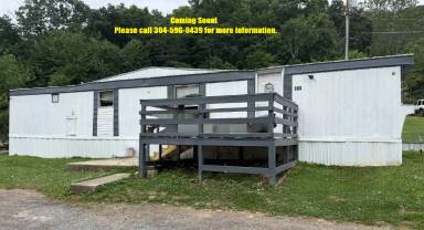 Main picture of 103 Rebeccas Ct