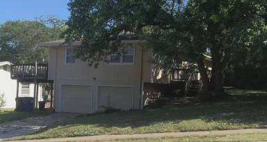 Main picture of 3212 W 9th St