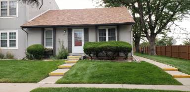 Main picture of 7105 S Gaylord St