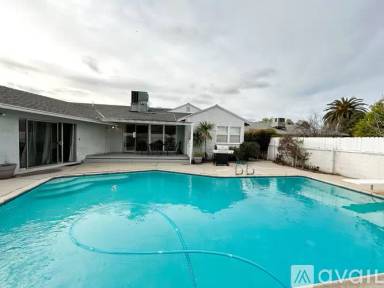 Main picture of 6150 Sylvia Ave