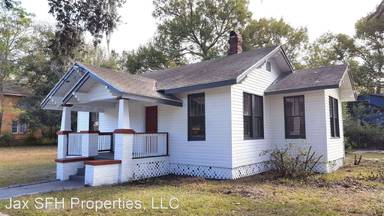 Main picture of 140 W 22nd St