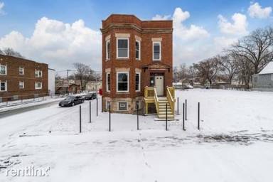 Main picture of 6501 S Justine St