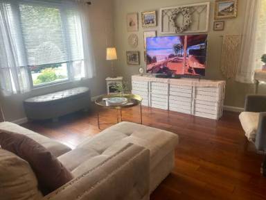 Main picture of 5969 Valerian Ln