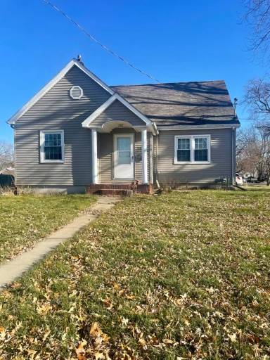 Main picture of 1625 W 6th St