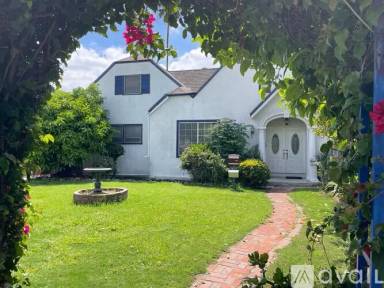 Main picture of 122 E Linda Vista Ave