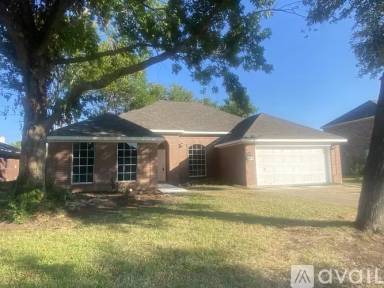 Main picture of 120 Papaya St