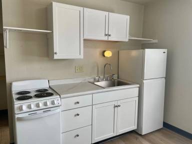 Main picture of 110 1/2 9th St S