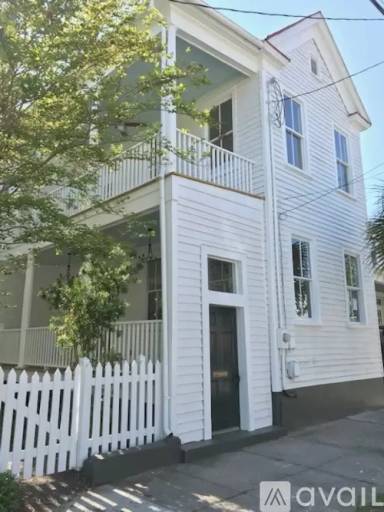 Main picture of 7 Perry St