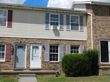 Main picture of 1030 Bridle Ct