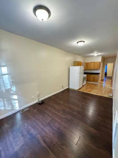 Main picture of 136 N 5th St