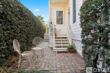 Main picture of 5425 Hawthorne Pl