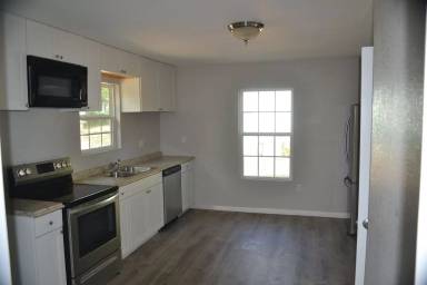Main picture of 418 E Garrison Ave