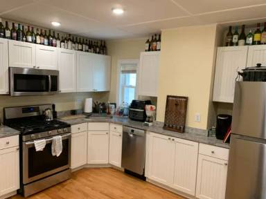 Main picture of 28 Otis St