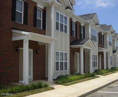 Main picture of 206 Molly Ct