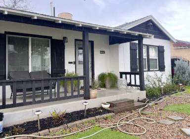 Main picture of 4642 E Grant Ave