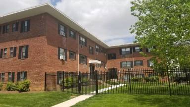 Main picture of 1215 N Quinn St