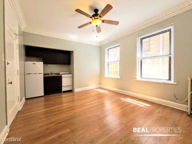 Main picture of 3831 N Fremont St