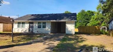 Main picture of 1206 S McAuley Dr