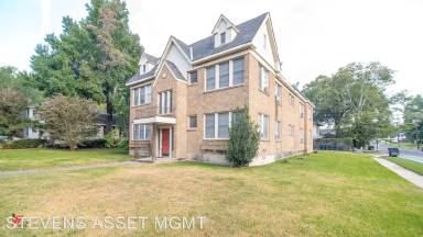 Main picture of 402 Forest Ave