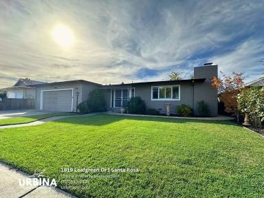 Main picture of 1919 Leafgreen Dr