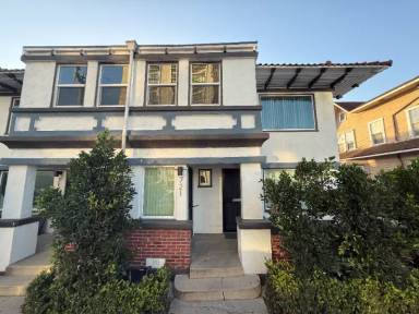 Main picture of 703 Pacific Ave
