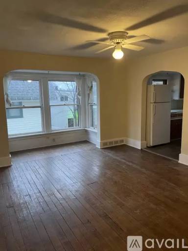 Main picture of 565 N Main St